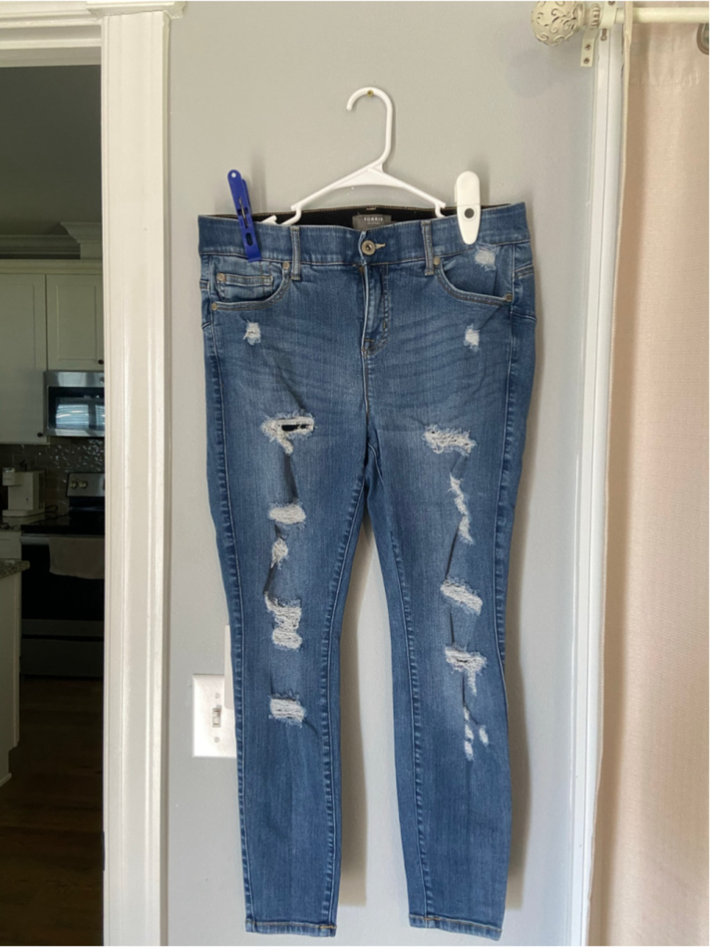 Ripped premium stretch jeans by Torrid, bombshell skinny, size 14 S